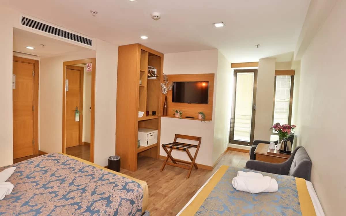 Standard Triple Room