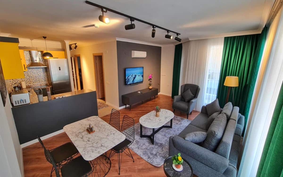 Apartment mit Balkon