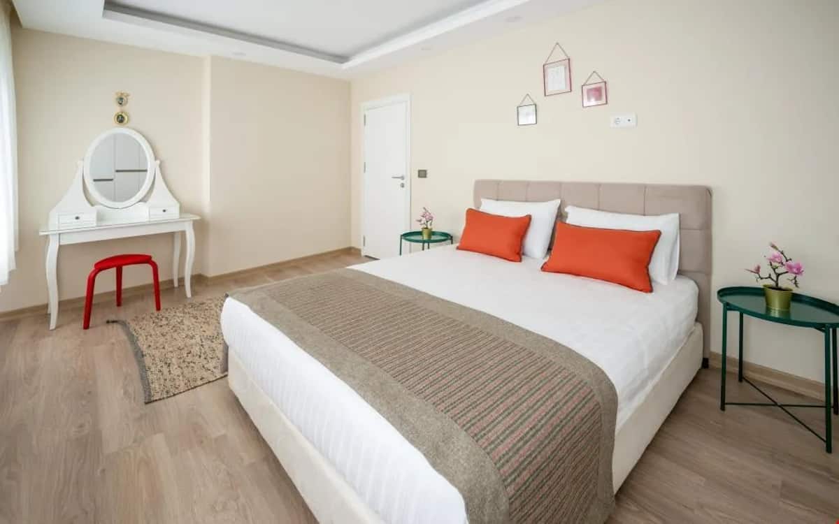 Apartment, im Gartengeschoss