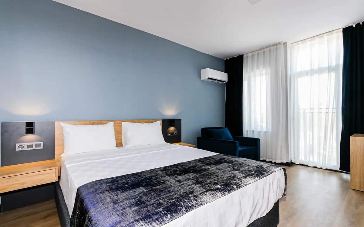 Zweibettzimmer, Poolblick