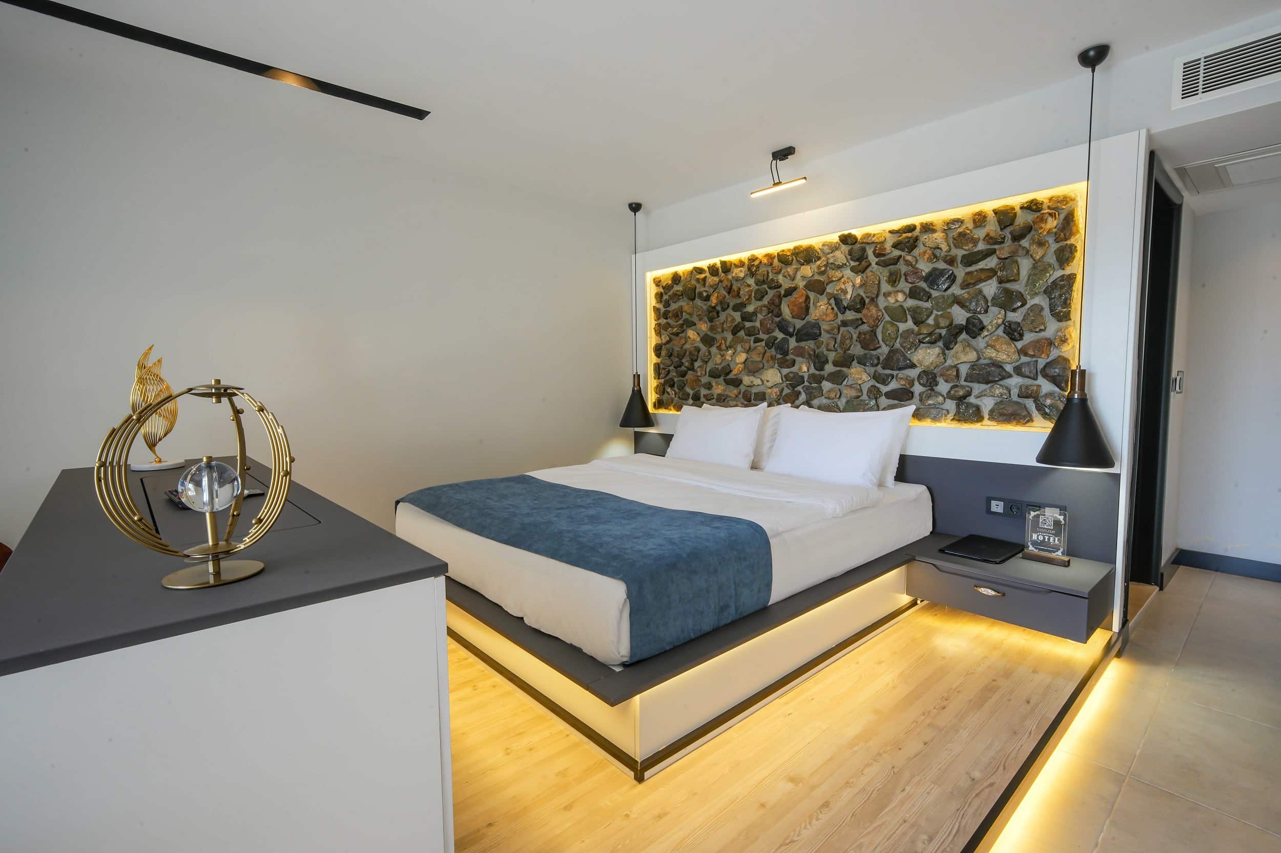 Zimmer, seitlicher Meerblick
