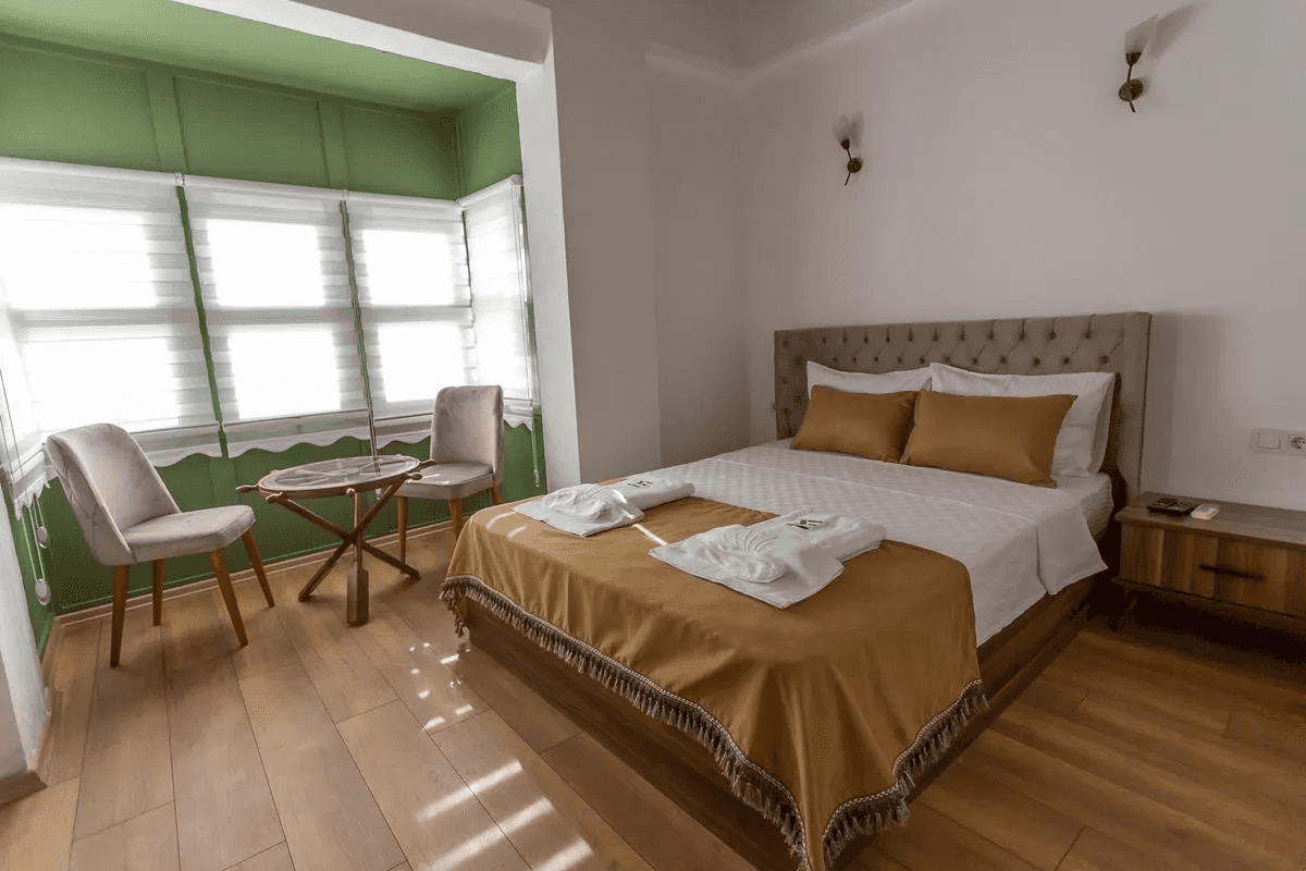 Zimmer mit Erker
