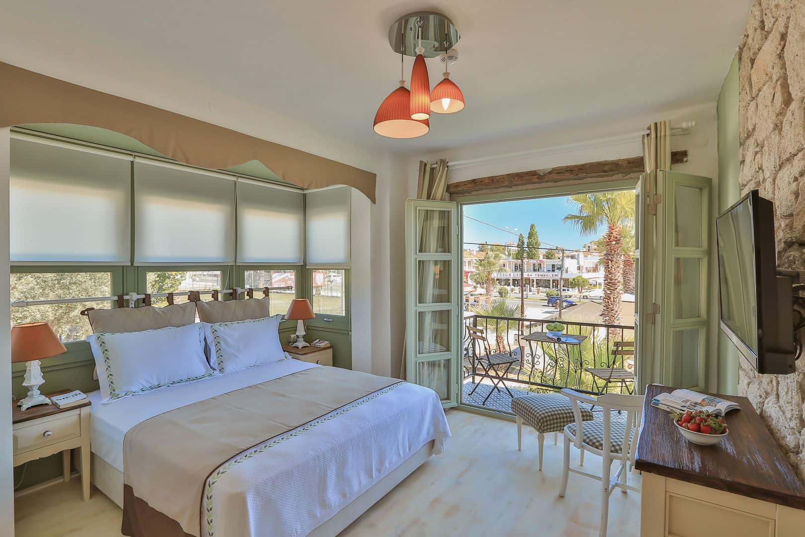 Zimmer mit Balkon