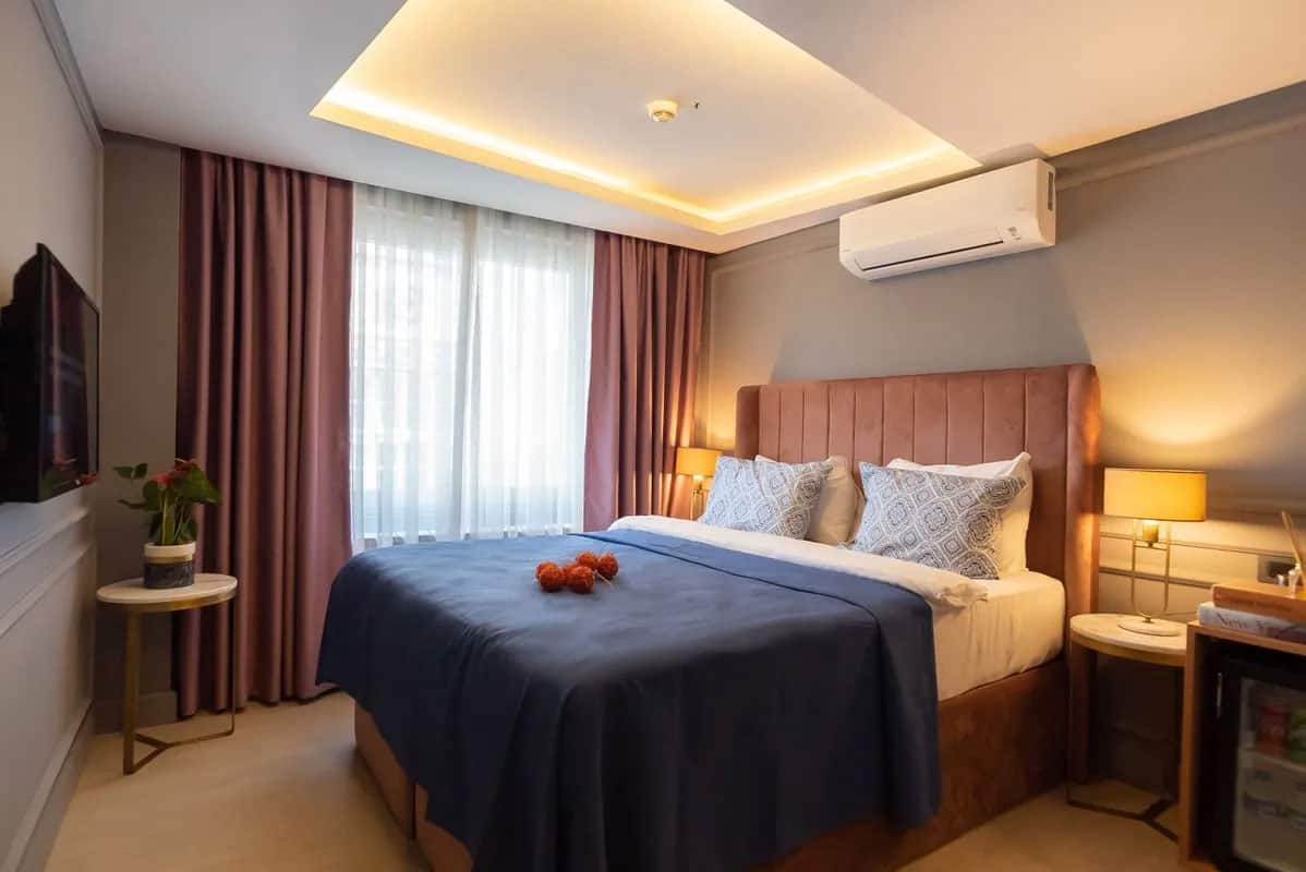 Zimmer mit Balkon