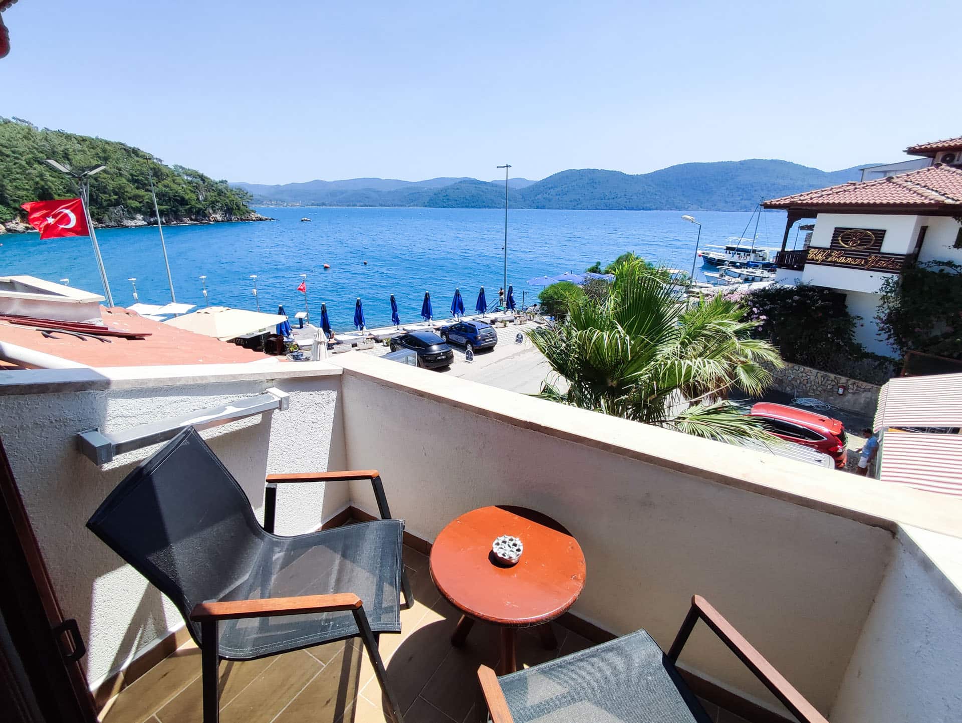 Room, Sea View
