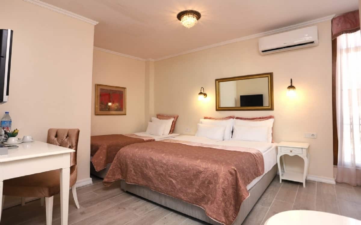 Dreibettzimmer