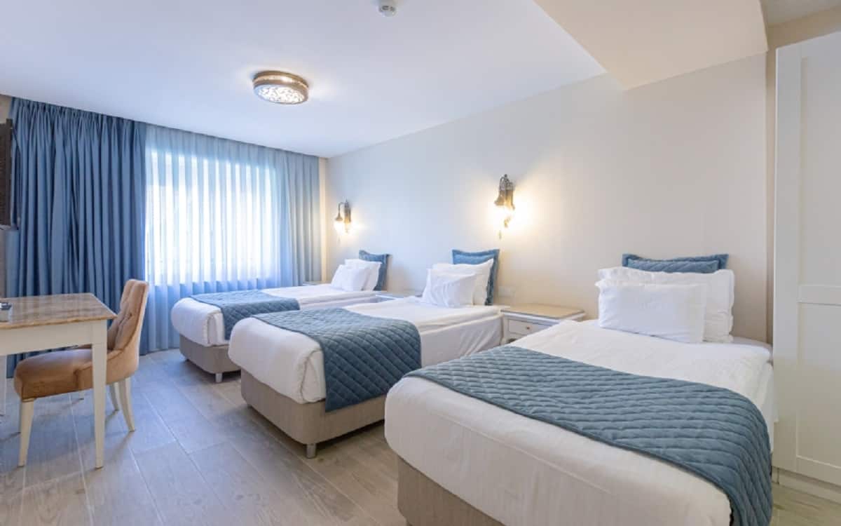 Dreibettzimmer