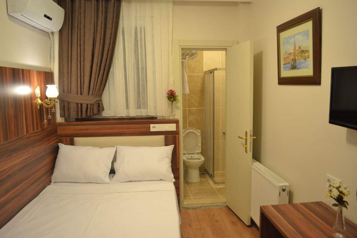 Economy Double Room