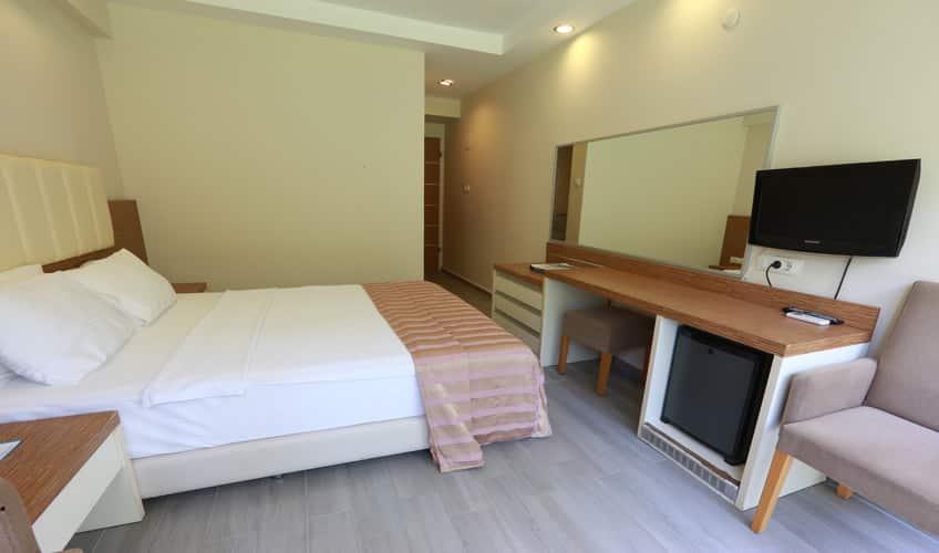 Hauptnebengebäude-Zimmer (nurzimmer)