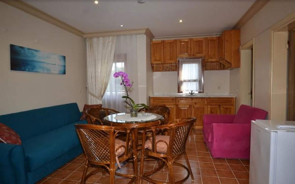 Connecting Family Room