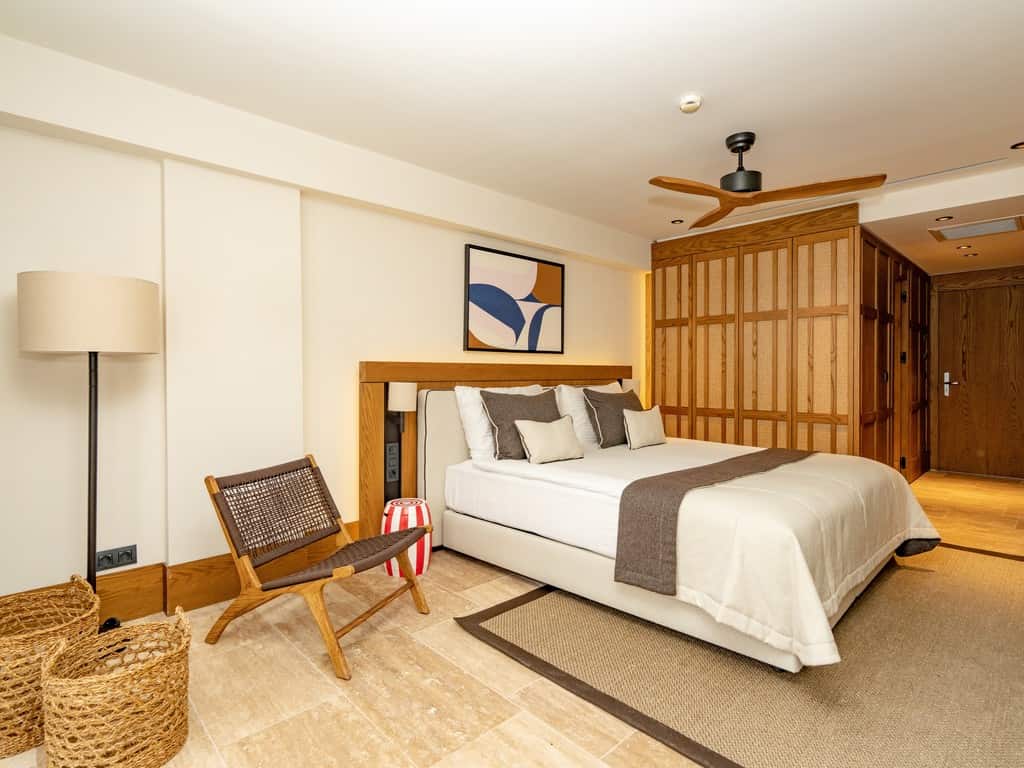 Junior Suite Room