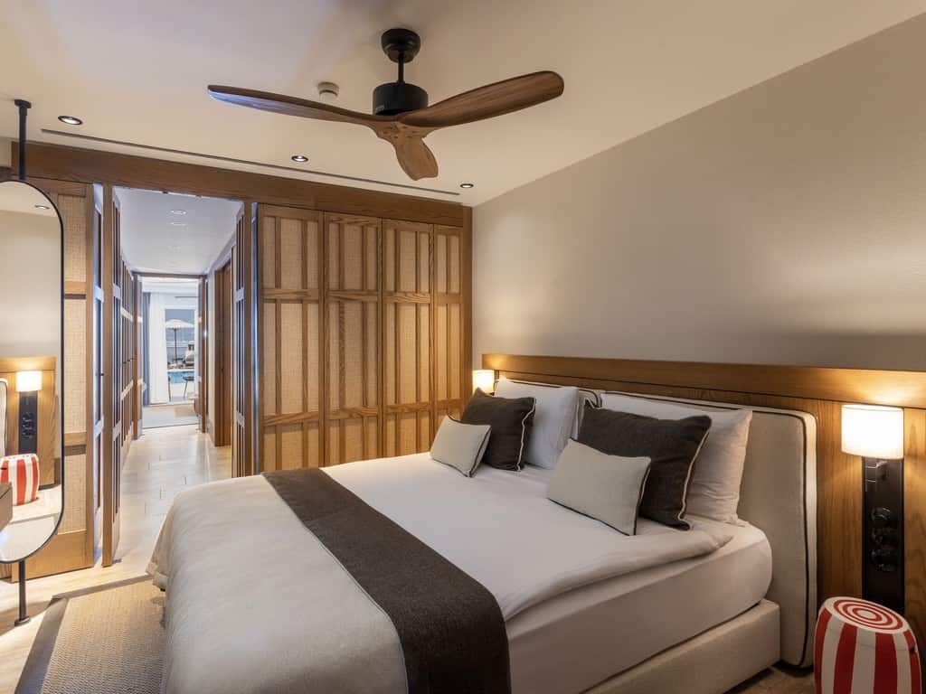 Poolside Suite
