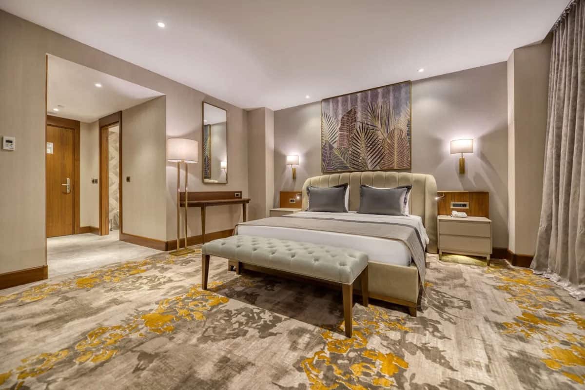 Deluxe Corner Room Nature View