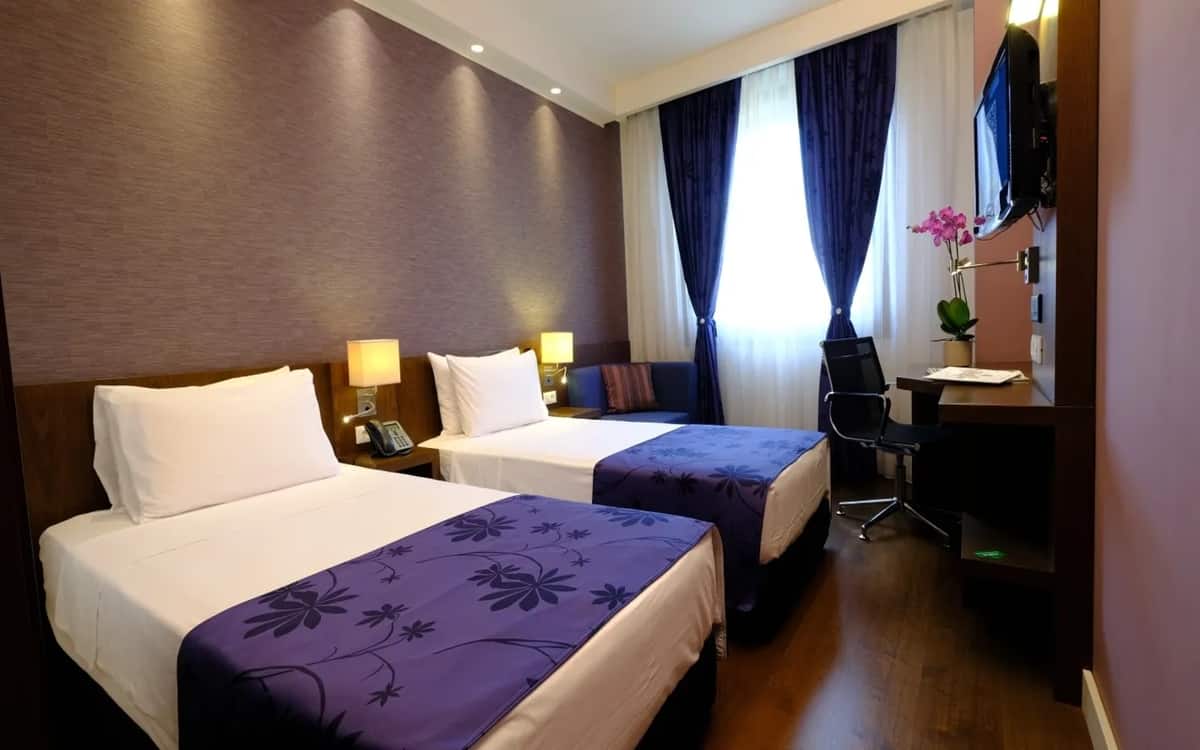 Doppelzimmer mit getrennten Betten