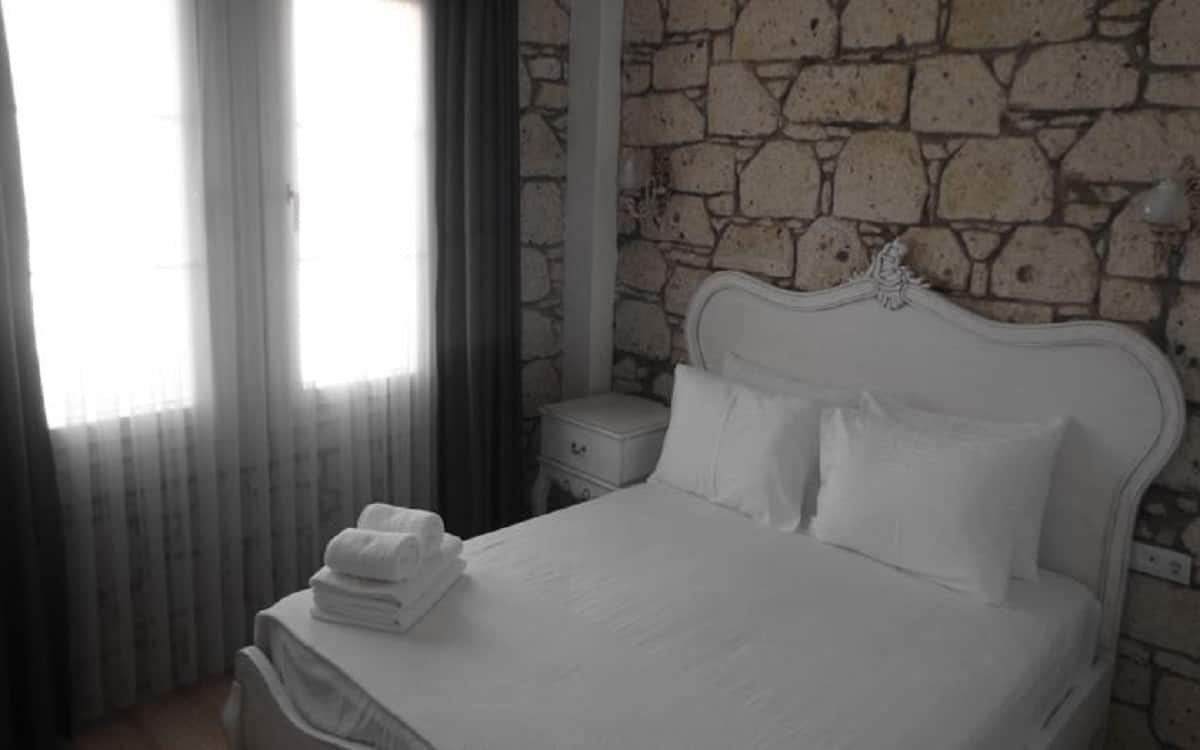 Natural Stone Room