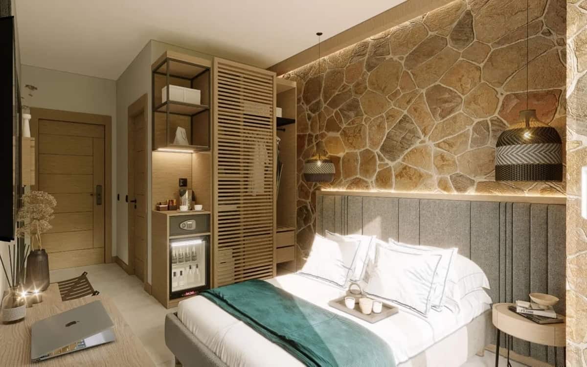 Room, Garden View