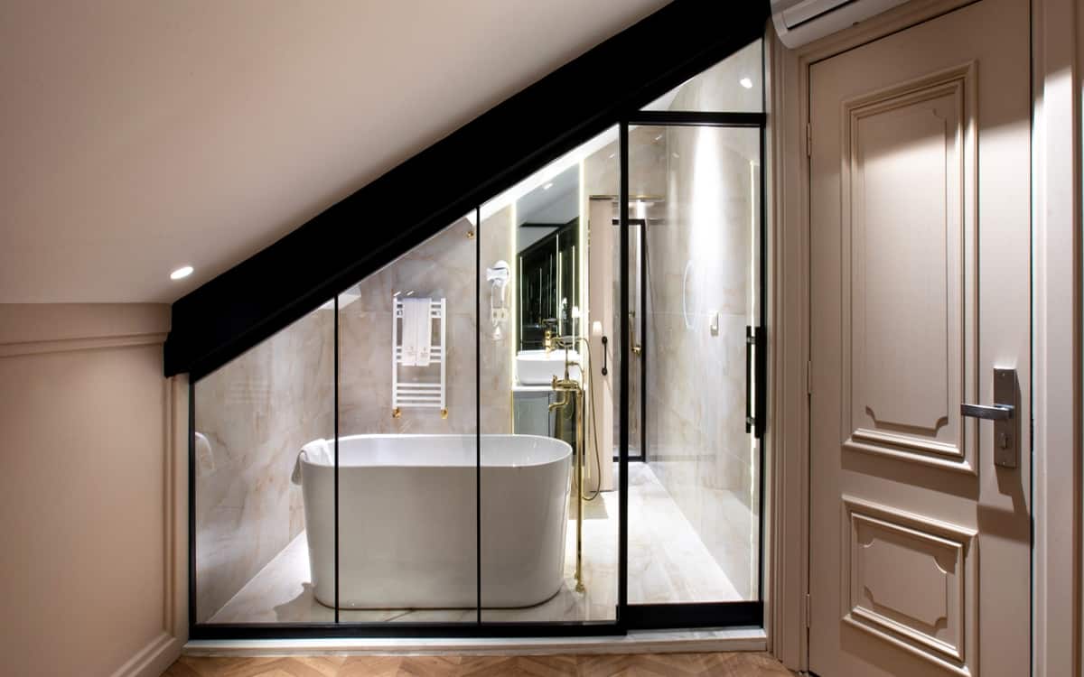 Terrassenprivatsuite mit Kamin, Spa-Badewanne und Lounge-Zugang