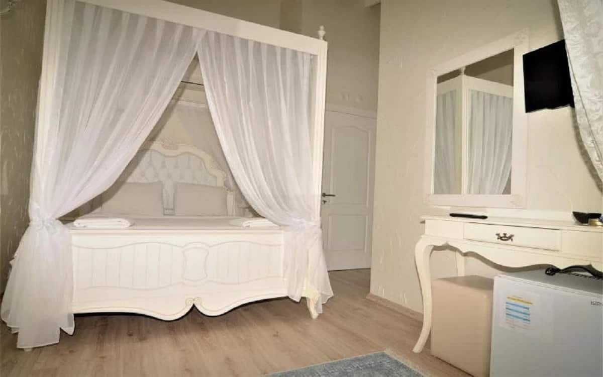 Room with Bay Window