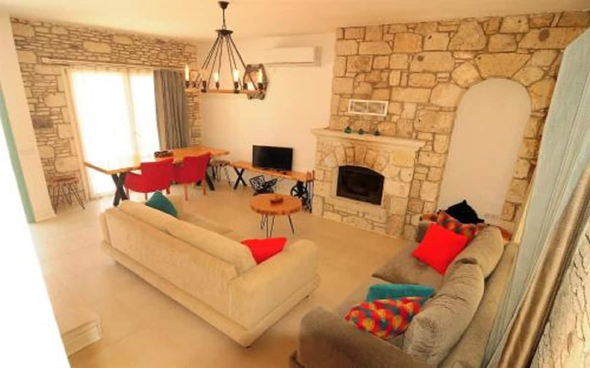 Eldoris Villa