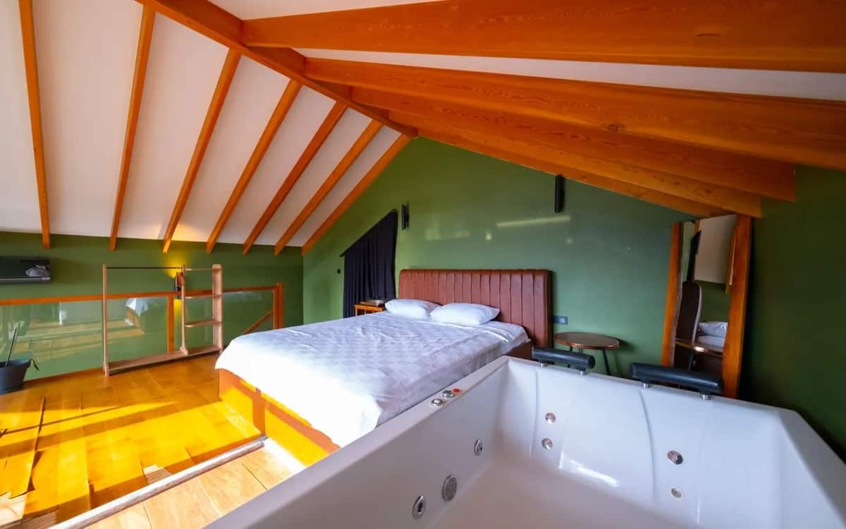 Loft mit beheiztem Pool