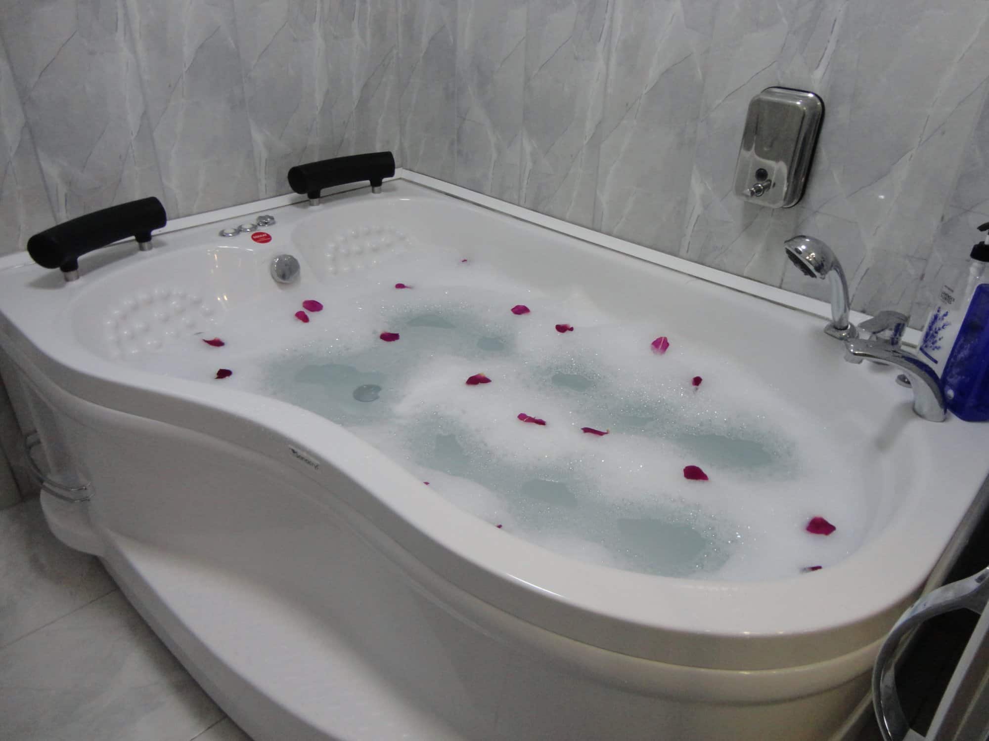 Zimmer mit Whirlpool