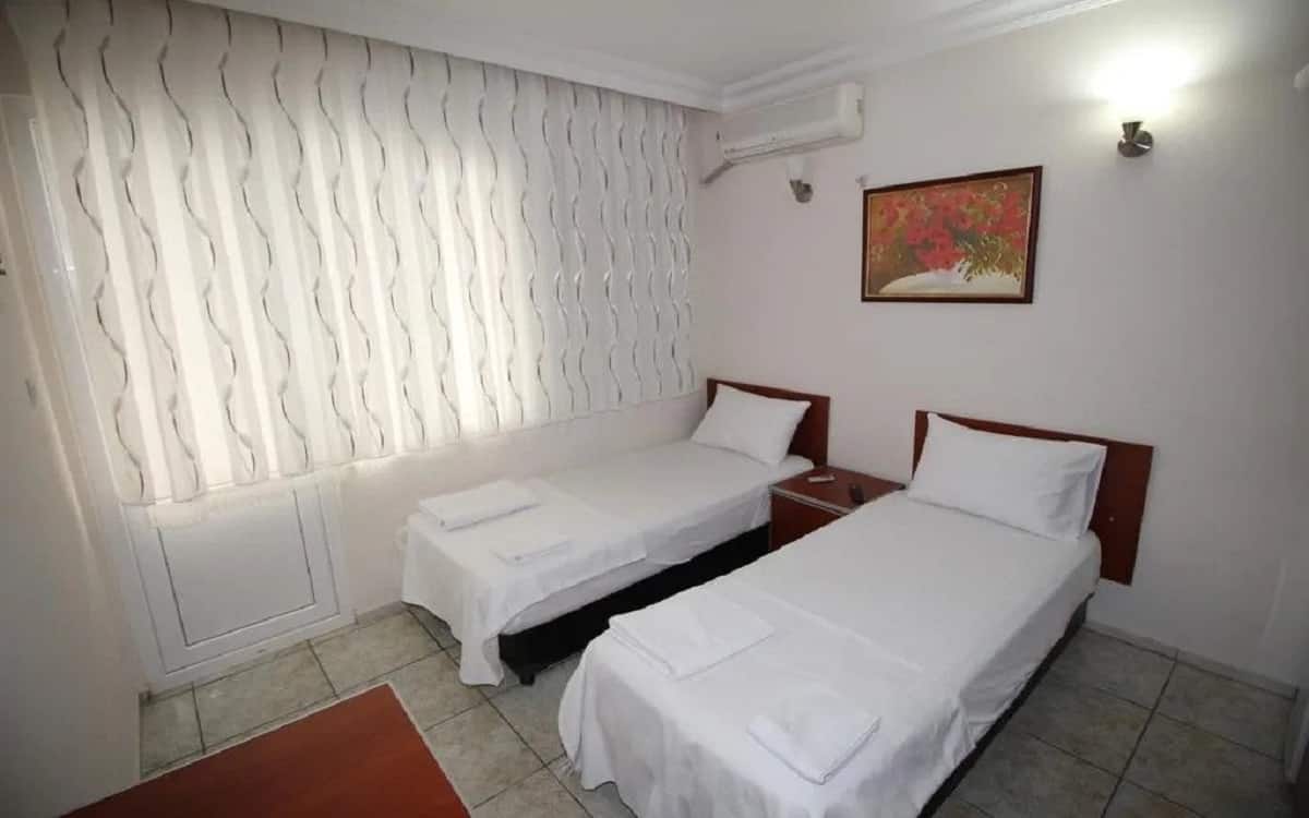 Doppelzimmer mit getrennten Betten