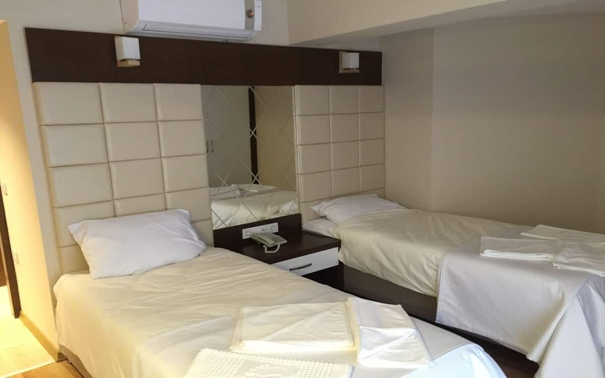 Doppelzimmer mit getrennten Betten