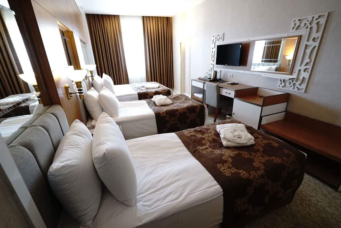 Dreibettzimmer