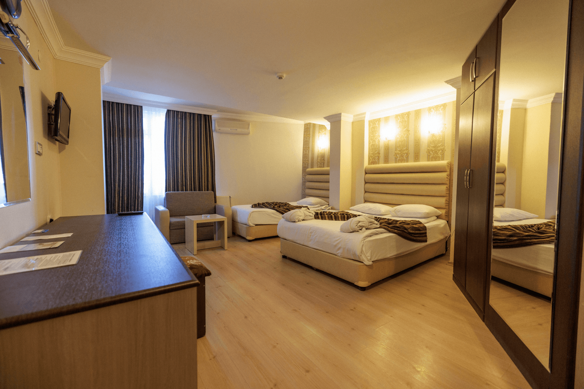 Annex Room