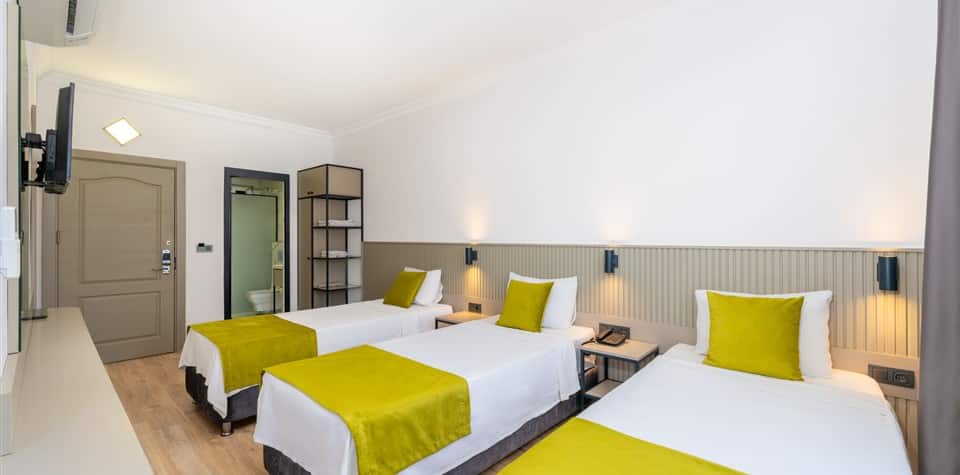 Standard-Zimmer mit 3 Einzelbetten