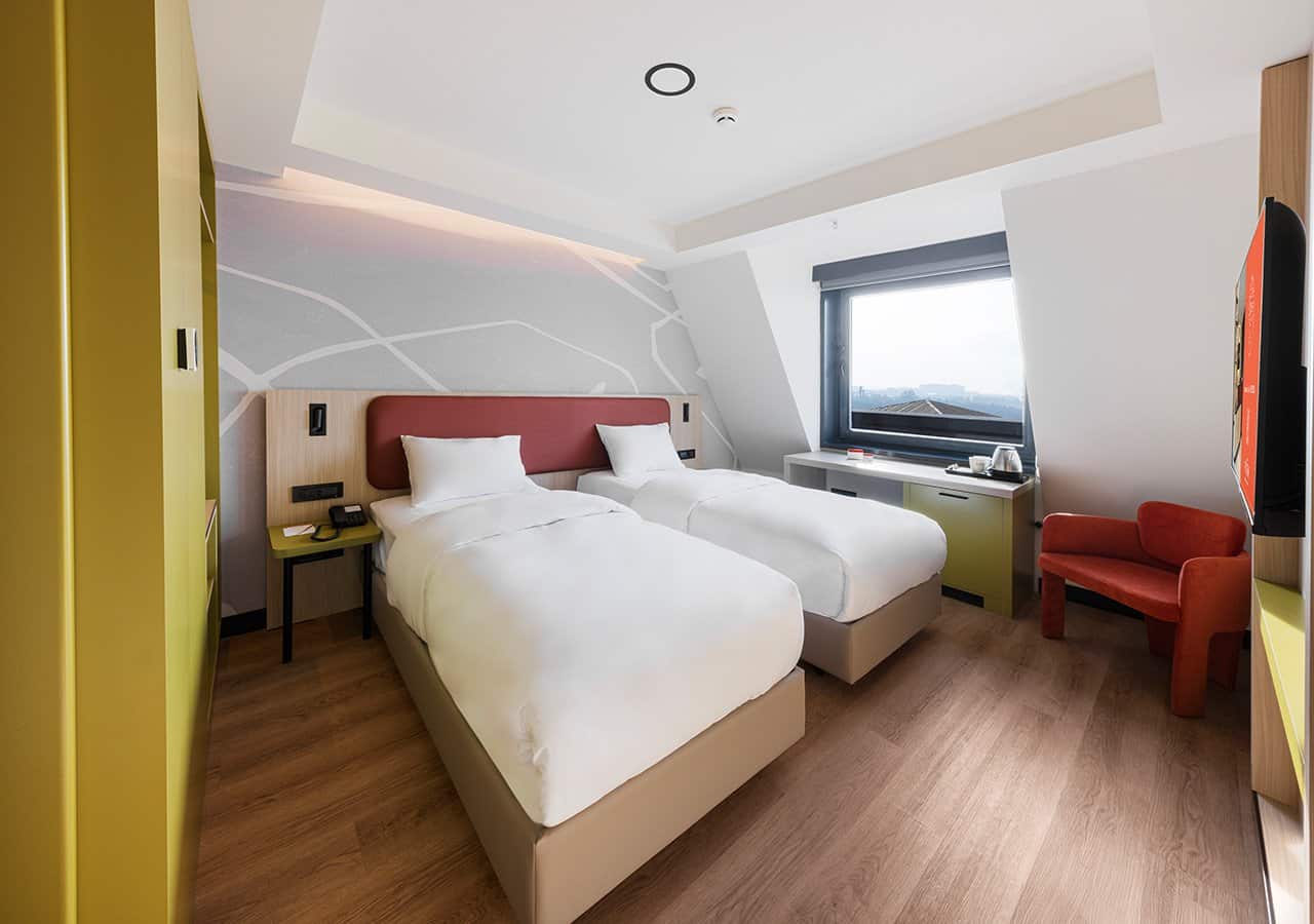 Standard-Zweibettzimmer, Stadtblick