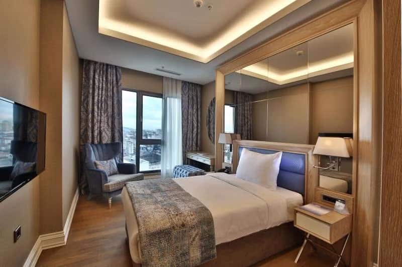 King Suite 2403