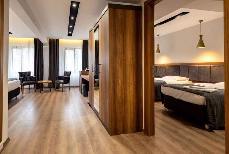 Family Suite with Air Conditioning, Mountain View