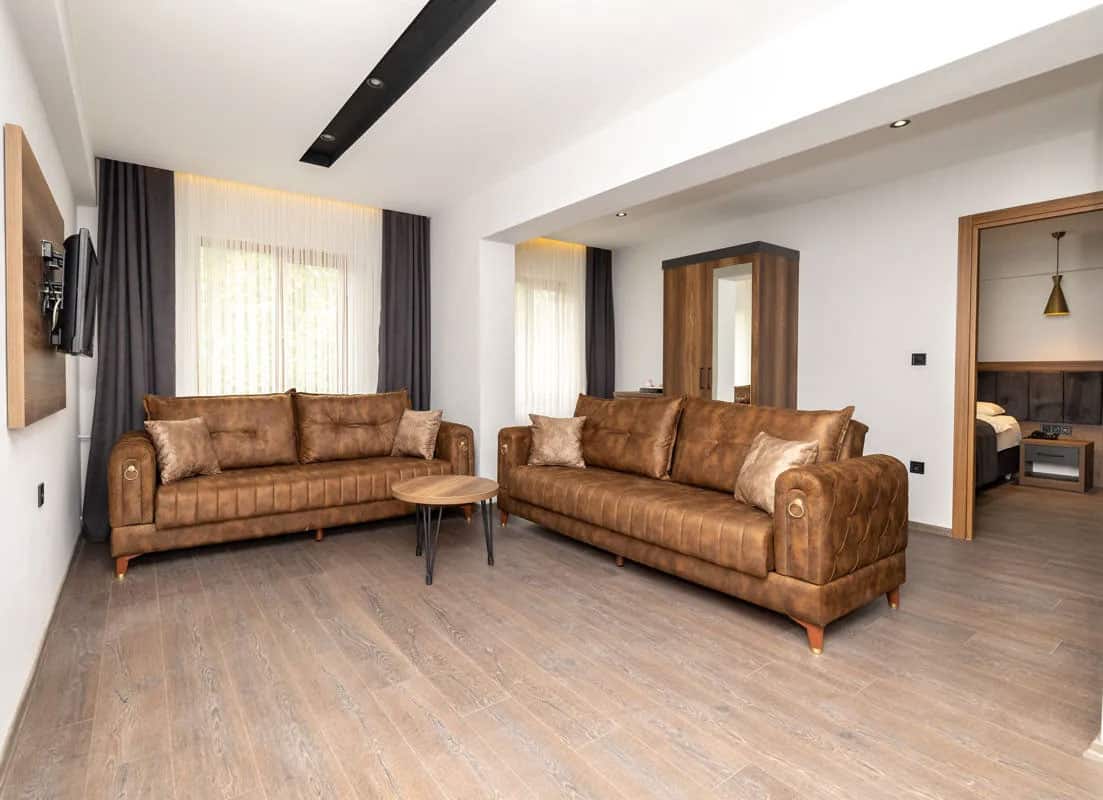 King Suite with Air Conditioning, Nature View