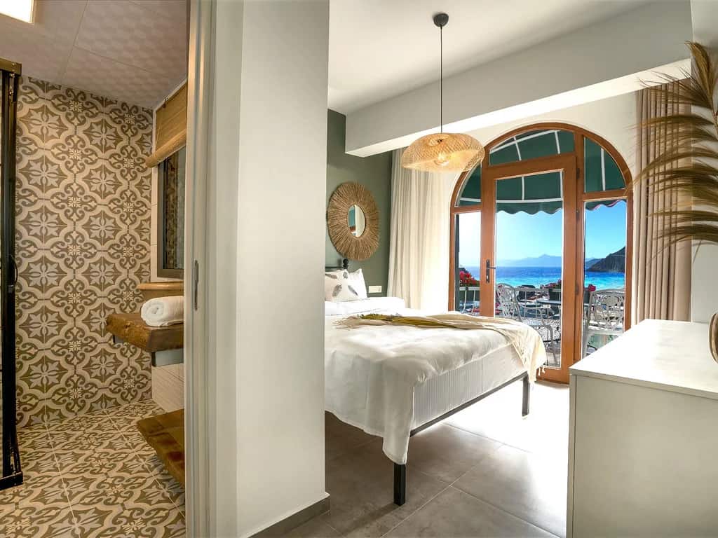 Zimmer mit Balkon, Meerblick
