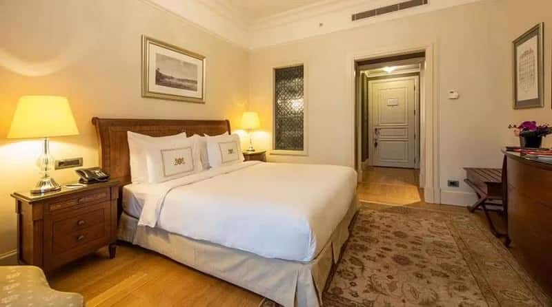 Deluxe-Zimmer mit breitem Bett, Blick auf das Goldene Horn