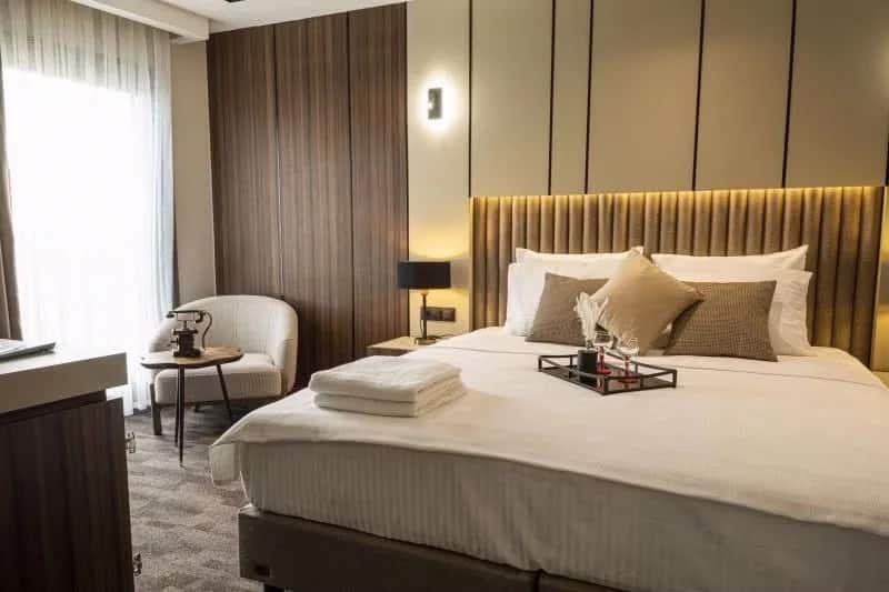 Junior Suite, Partial Sea View