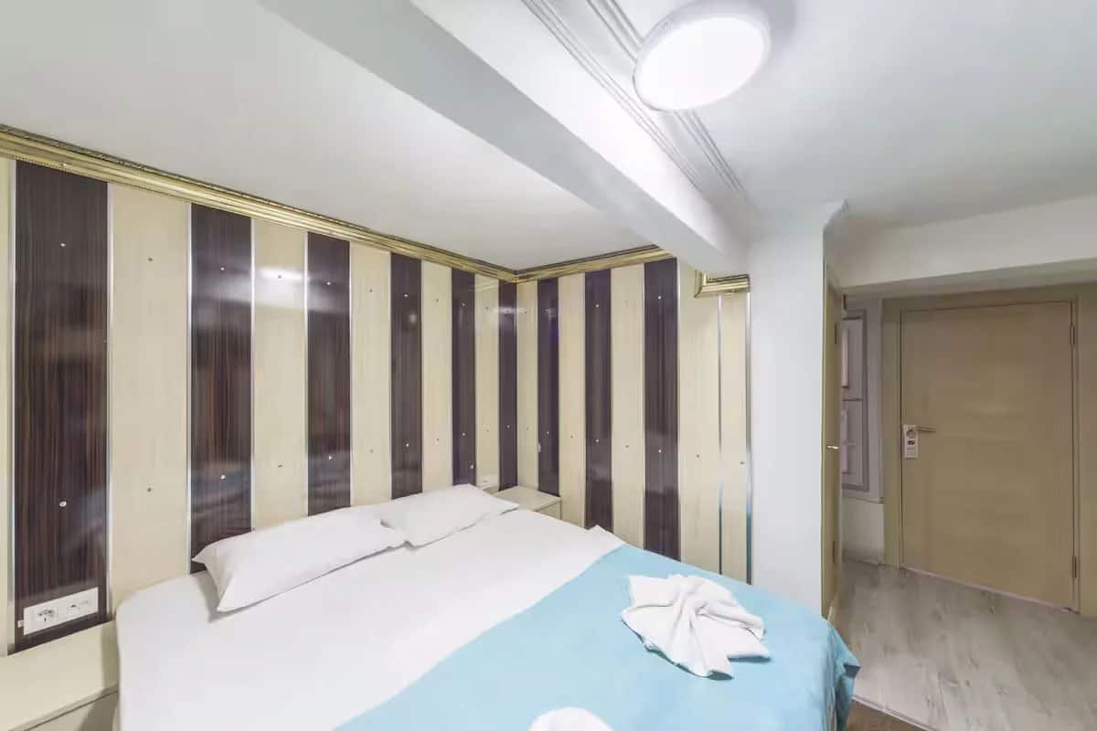 Economy Tek Büyük Yataklı Oda