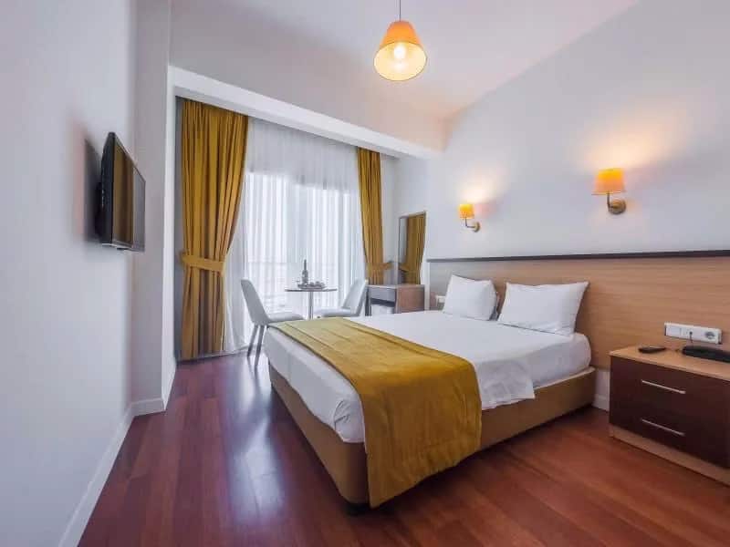 Standard Double Non-Smoking Room Room, Sea View and City View