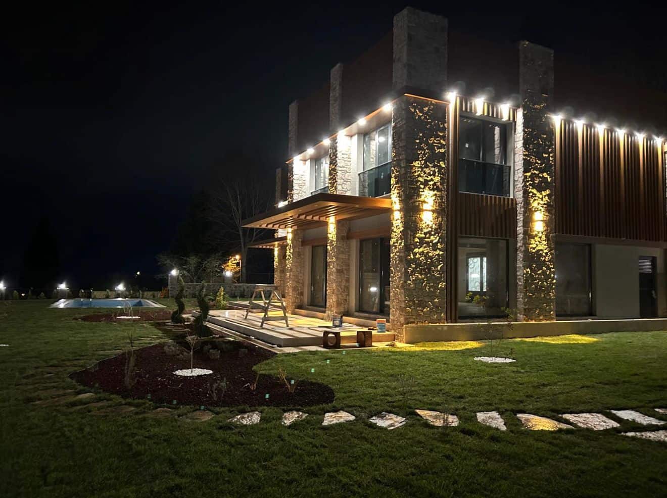 Villa Trapeza
