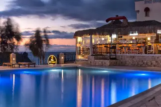 Carina Hotel
