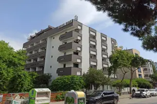 Dias Hotel