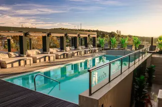 Black Bird Thermal Hotel