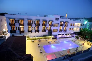 Melissa Moment Apart