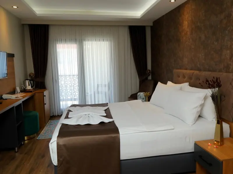 Fika City & Spa Otel 18