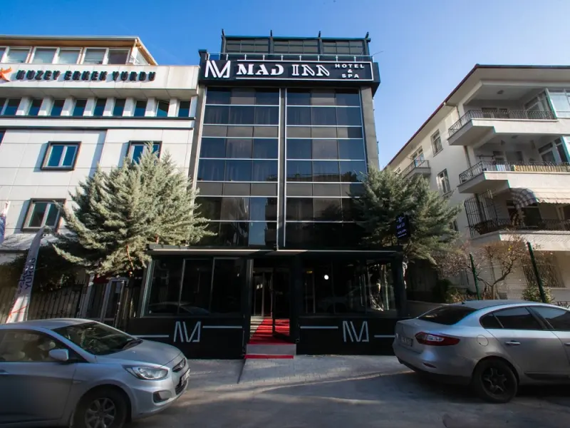 Mad Inn Hotel Spa 5