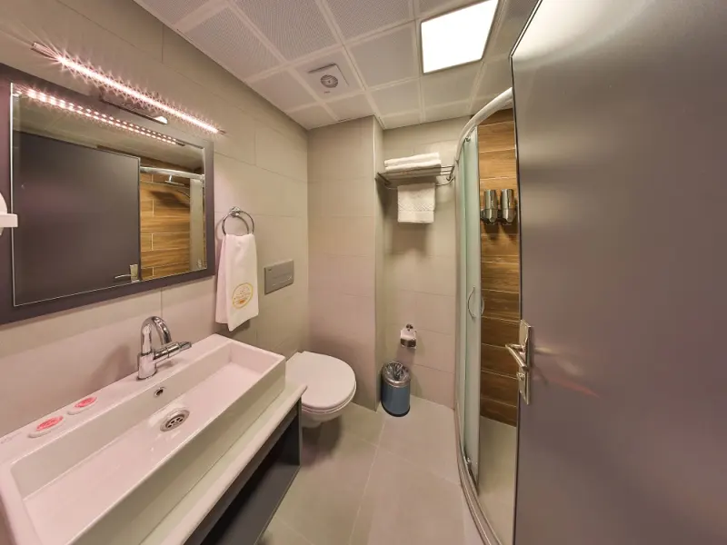 Bukaviyye Hotel 9