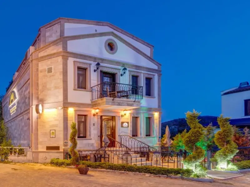 Parna Hotel ( 12+) 1