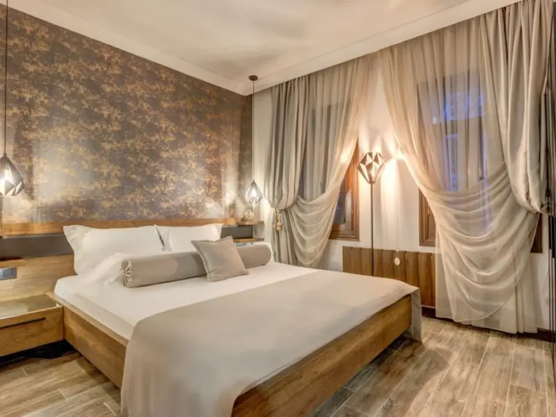 Parna Hotel ( 12+) 12
