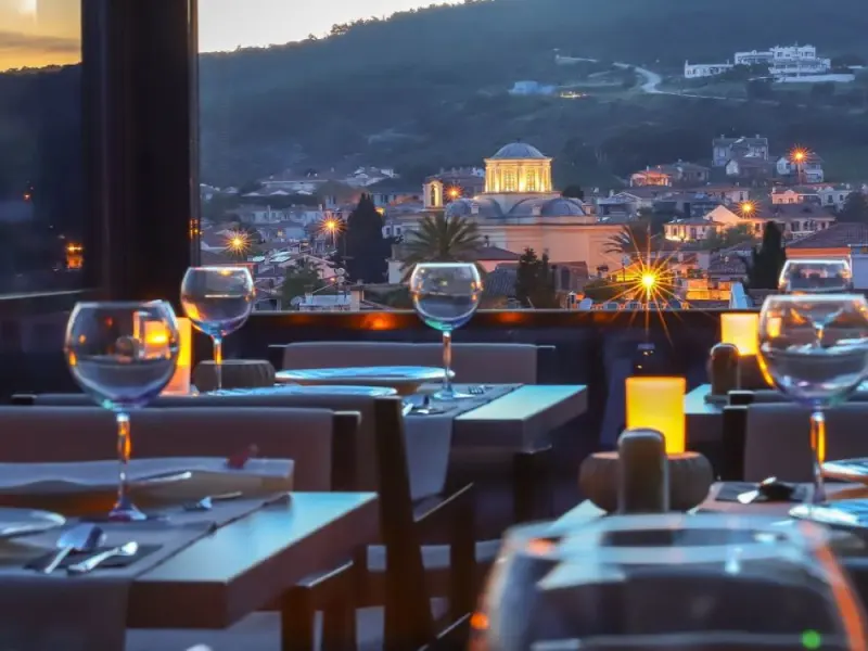 Parna Hotel ( 12+) 16
